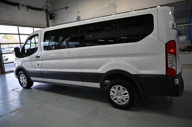 Used 2023 Ford Transit 350 XLT image 9