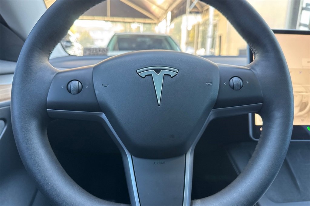 Used 2022 Tesla Model 3 image 22