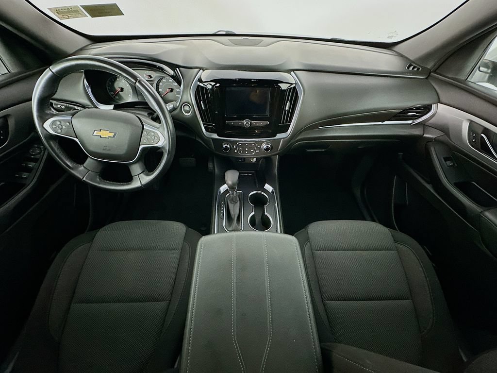 Used 2022 Chevrolet Traverse LT w/ LPO, Cargo Package FWD image 10