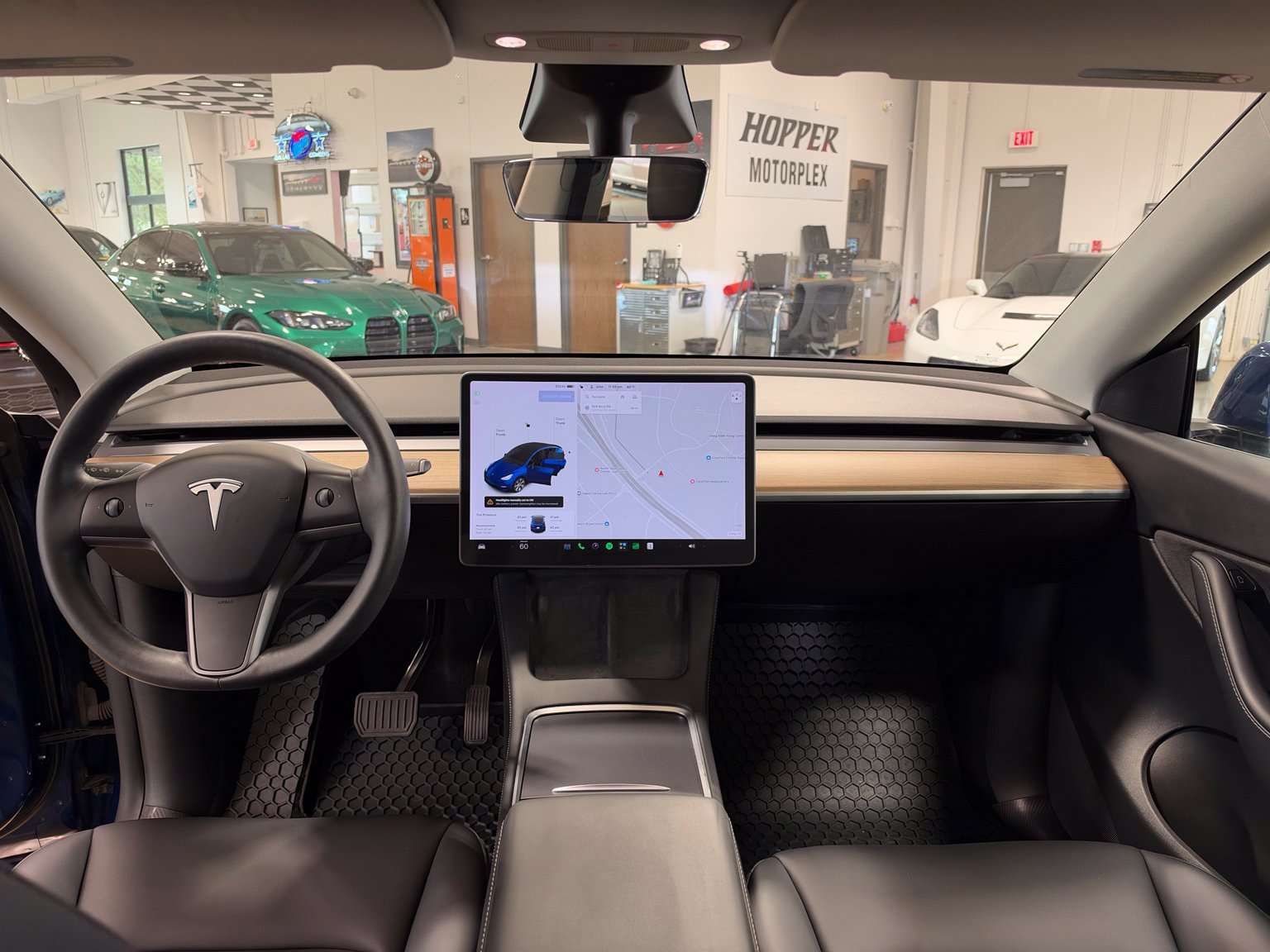 Used 2022 Tesla Model Y Long Range AWD/4WD image 15