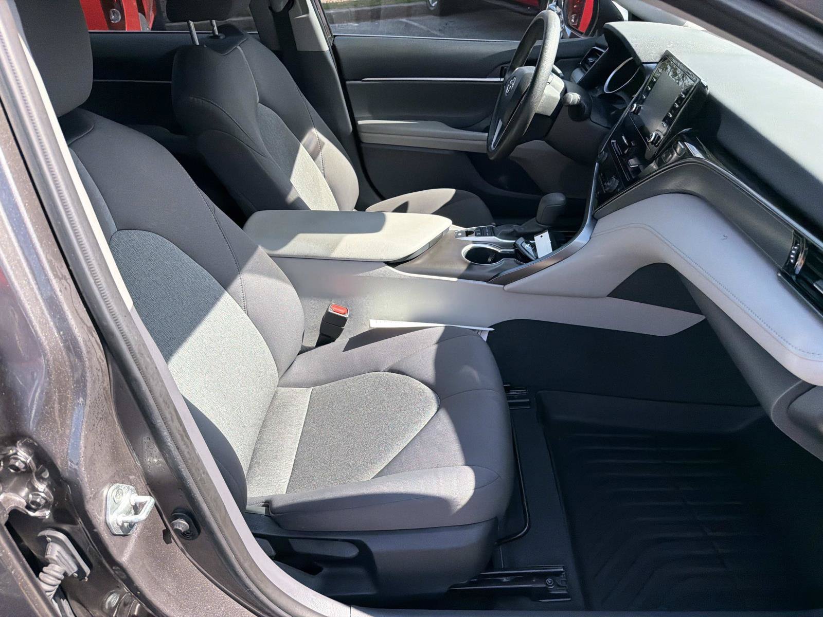 Used 2023 Toyota Camry LE FWD image 14