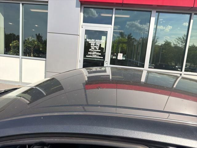 Used 2019 Toyota Prius XLE w/ Advanced Technology Package AWD/4WD image 14