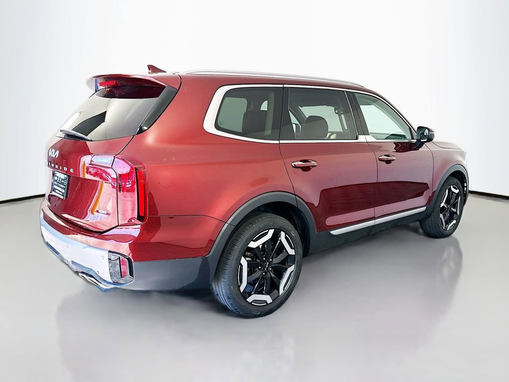 Used 2023 Kia Telluride S image 7