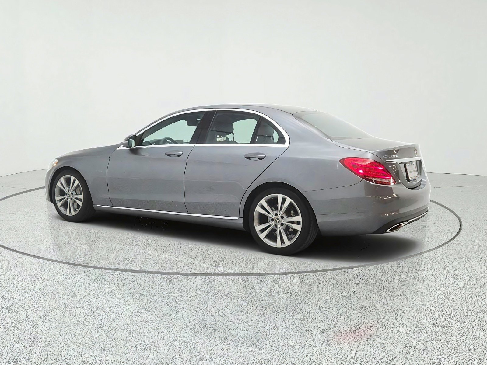 Used 2018 Mercedes-Benz C 350e Sedan image 7