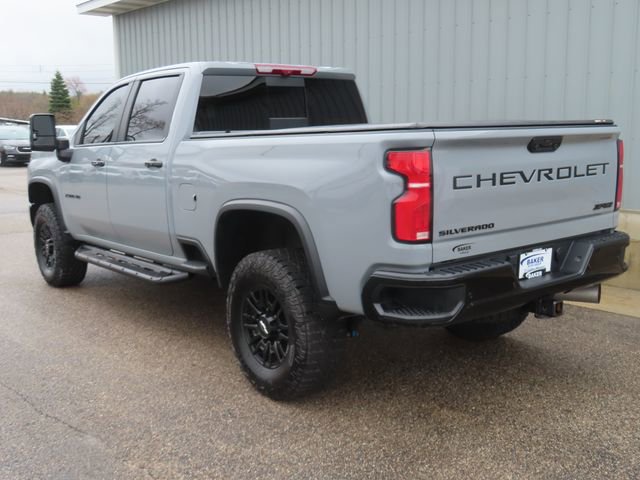 Used 2024 Chevrolet Silverado 2500 ZR2 w/ Technology Package image 10