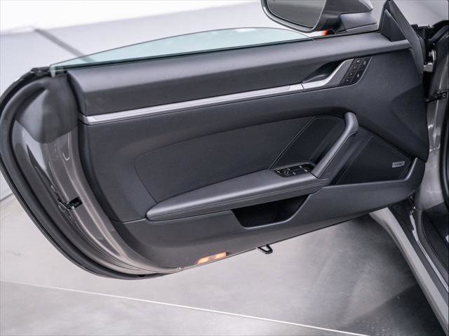 Used 2024 Porsche 911 Targa 4S w/ Premium Package image 30