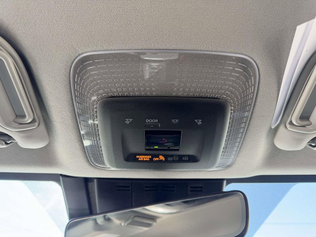 Used 2024 Toyota Prius XLE image 20