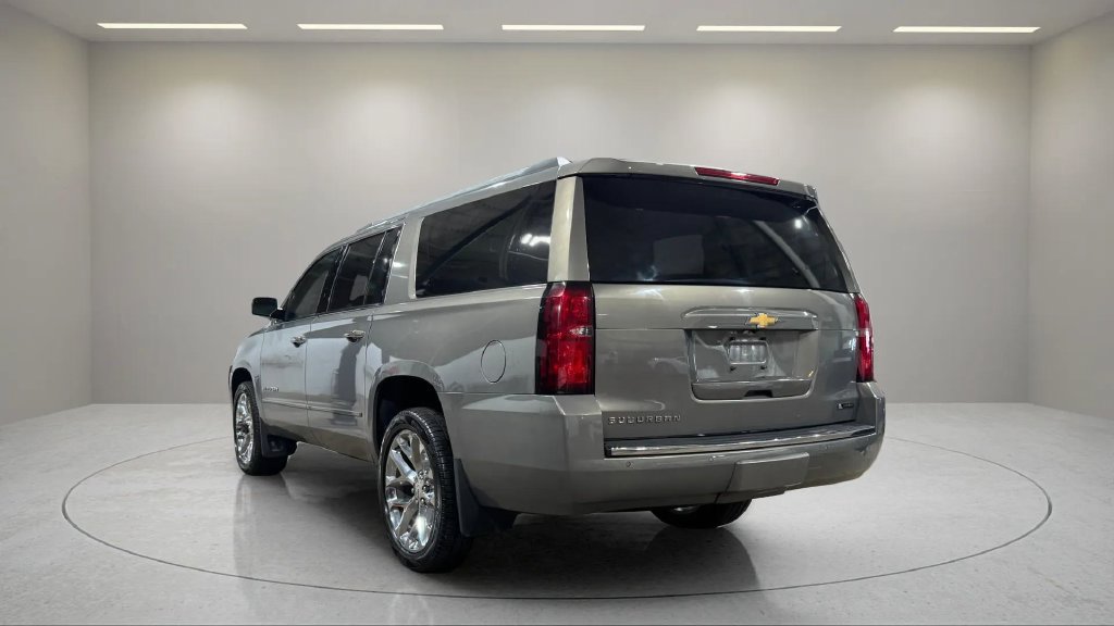 Used 2017 Chevrolet Suburban Premier AWD/4WD image 18