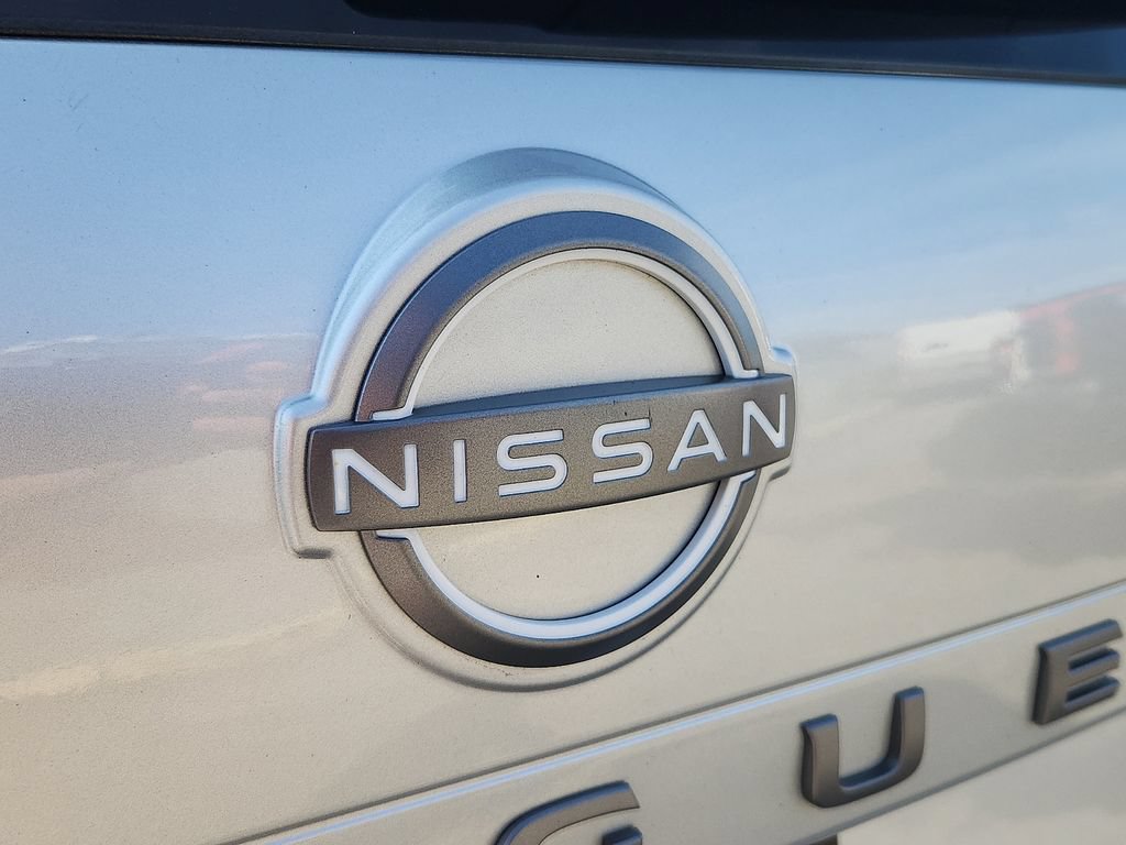 Used 2025 Nissan Rogue SV FWD image 29