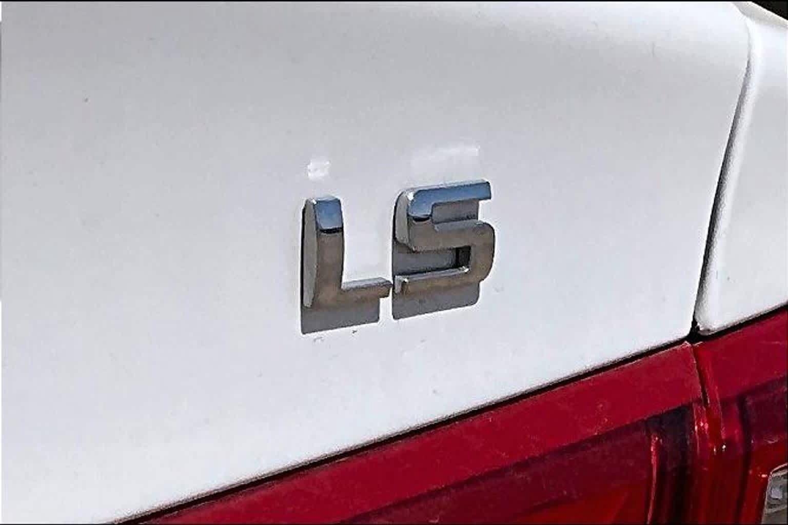 Used 2016 Chevrolet Malibu LS FWD image 10
