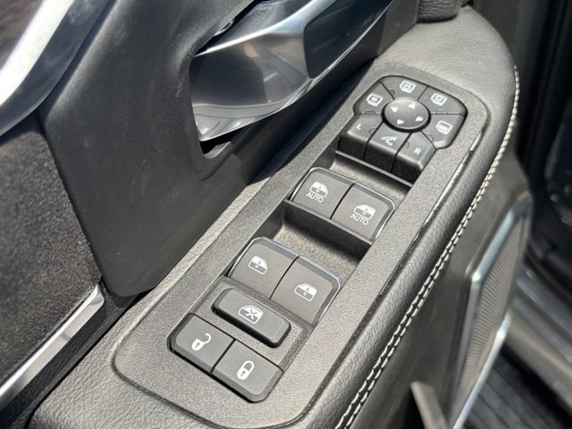 New 2026 RAM 2500 Laramie w/ Night Edition AWD/4WD image 12