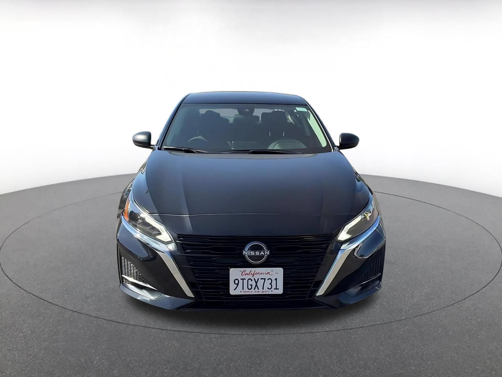 Used 2025 Nissan Altima 2.5 SV FWD image 4