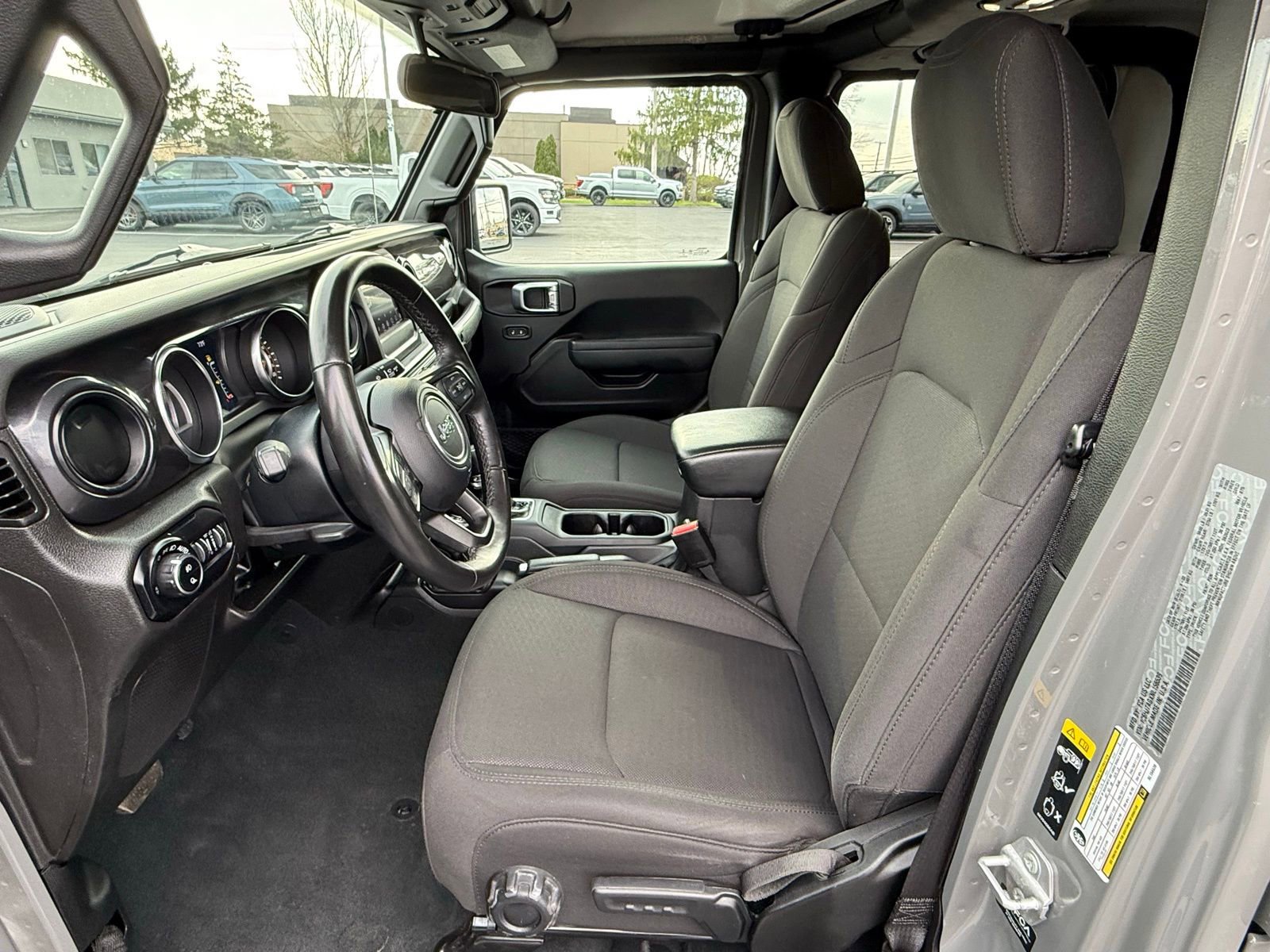 Used 2022 Jeep Gladiator Sport AWD/4WD image 12