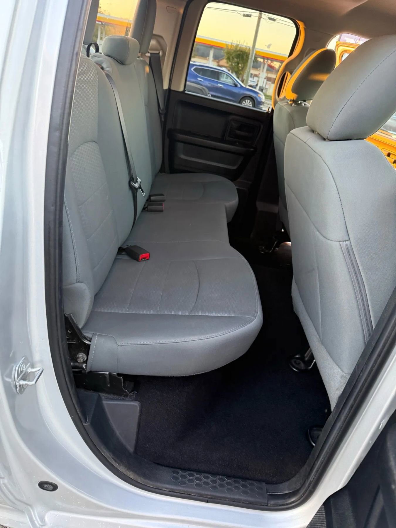 Used 2016 RAM 1500 Express image 19