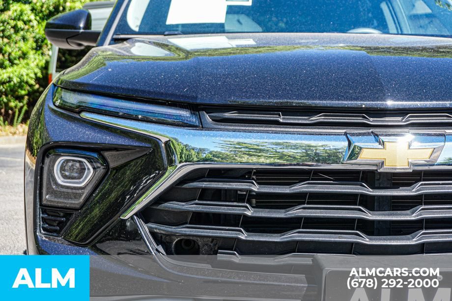 Used 2025 Chevrolet TrailBlazer LT FWD image 11