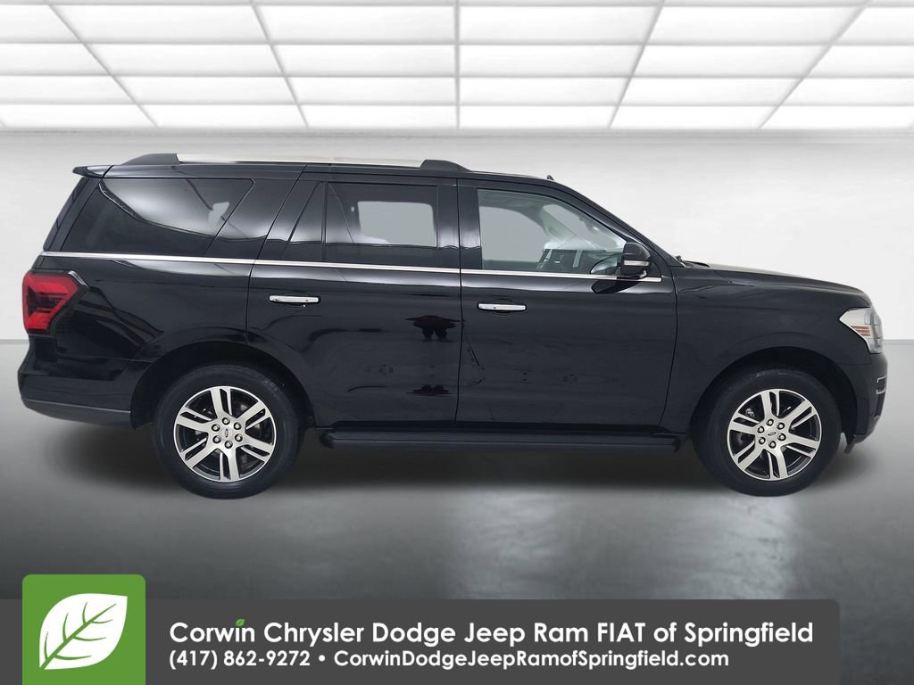 Used 2024 Ford Expedition Limited image 9