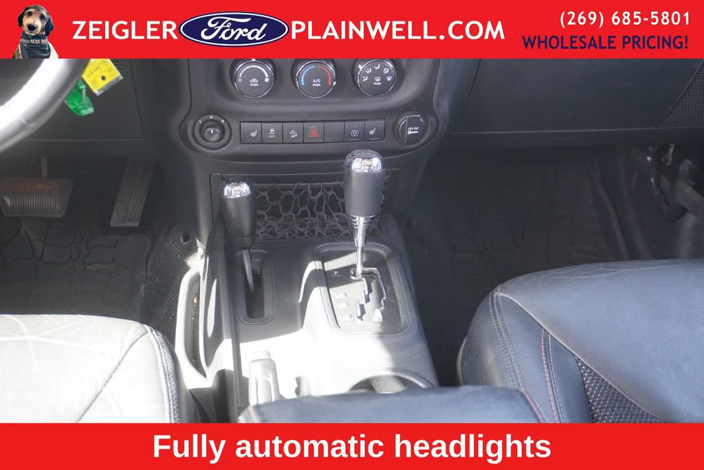 Used 2016 Jeep Wrangler Unlimited Sahara AWD/4WD image 15