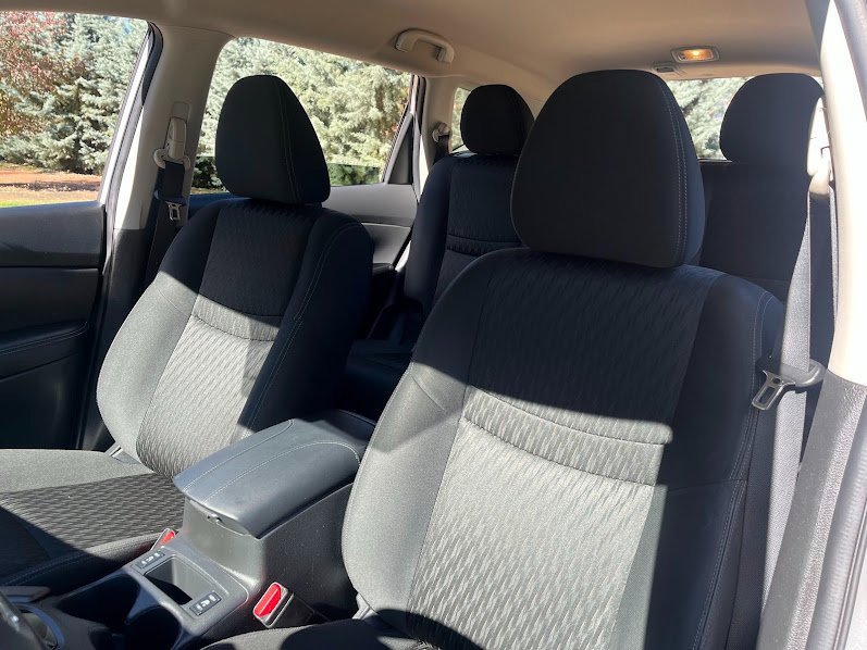 Used 2020 Nissan Rogue SV image 8