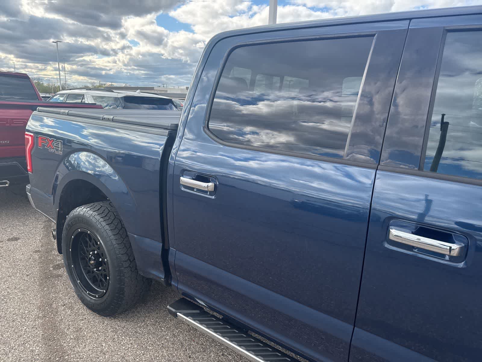 Used 2015 Ford F150 XLT w/ Equipment Group 302A Luxury AWD/4WD image 8
