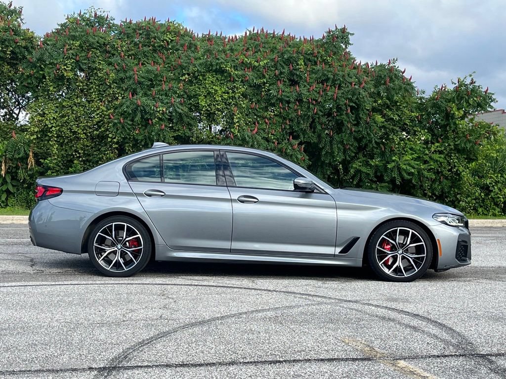 Used 2023 BMW 530i xDrive w/ M Sport Package AWD/4WD image 8
