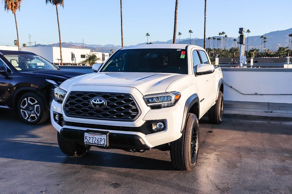 Used 2022 Toyota Tacoma TRD Off-Road w/ Technology Package RWD image 4