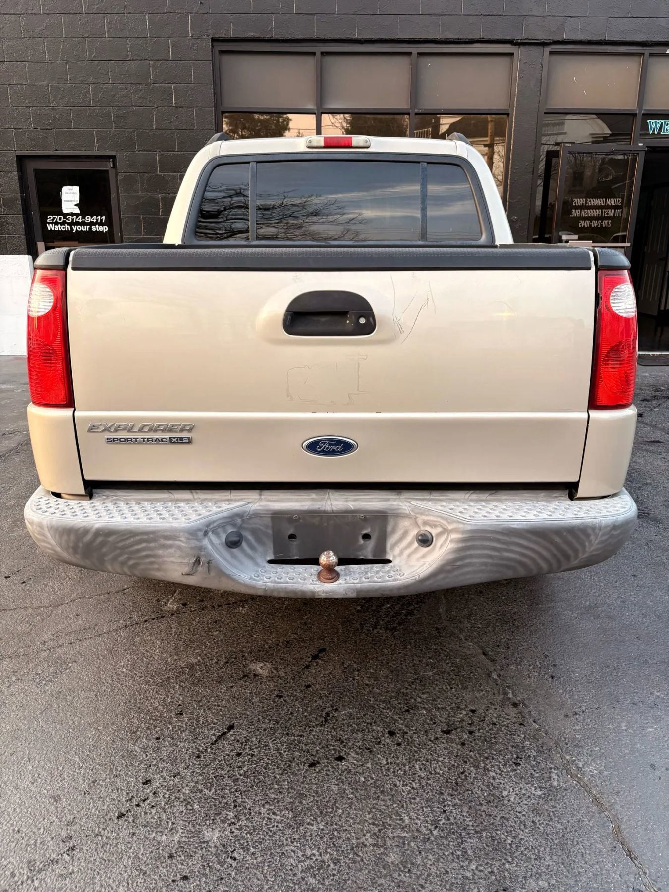 Used 2005 Ford Explorer Sport Trac XLS RWD image 4