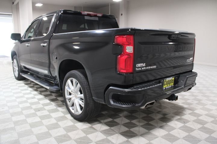 Used 2023 Chevrolet Silverado 1500 High Country w/ High Country Premium Package AWD/4WD image 10