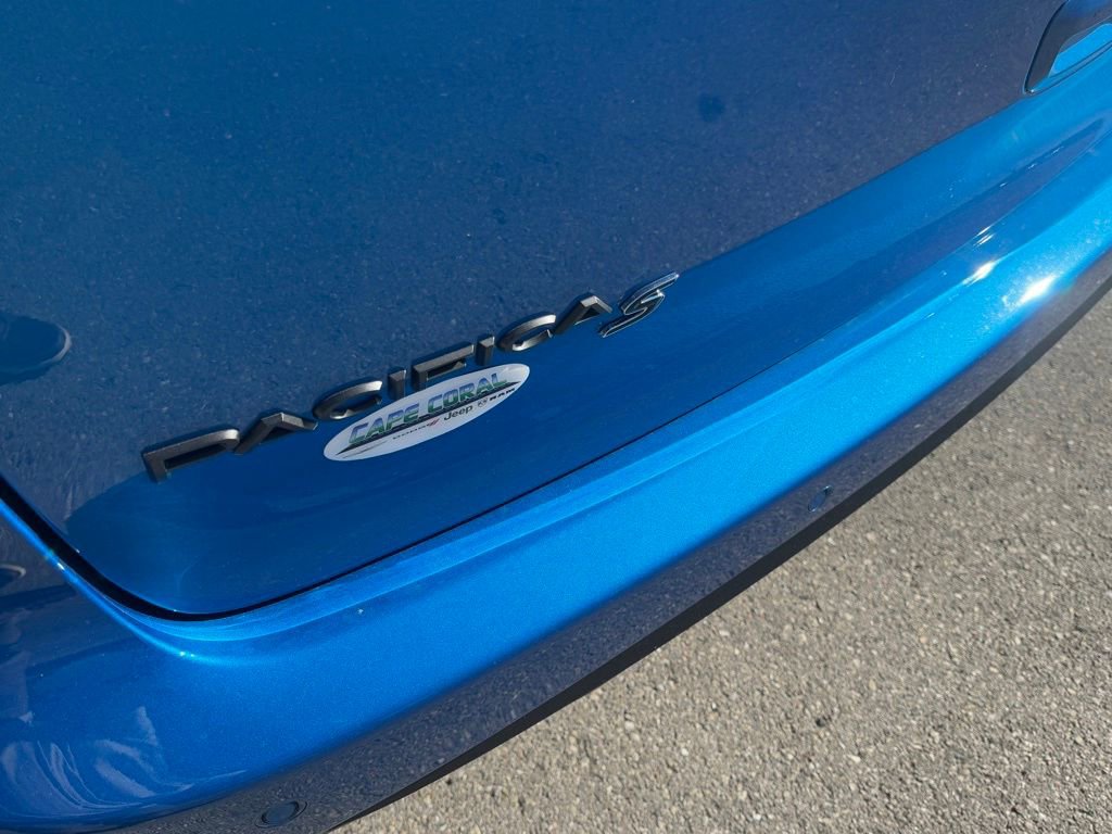 New 2026 Chrysler Pacifica Limited w/ S Appearance Package image 32