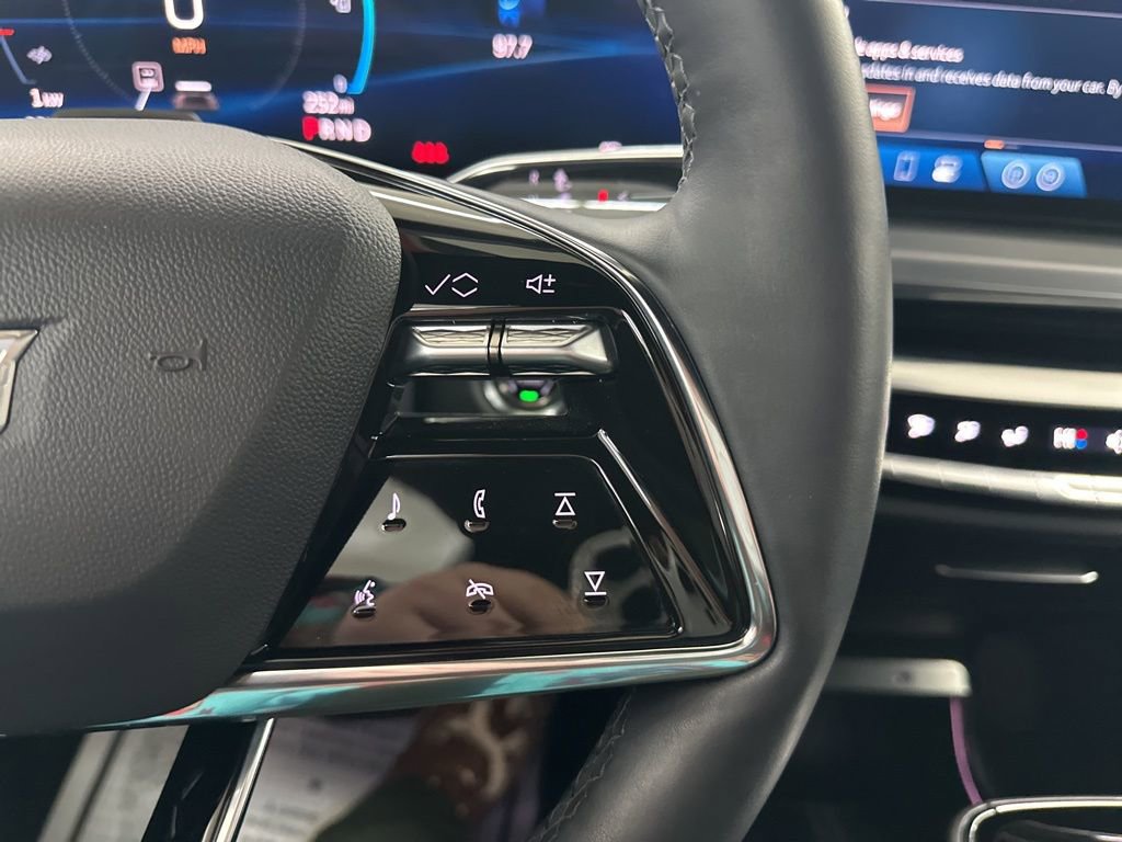 Certified 2025 Cadillac Lyriq Sport image 33