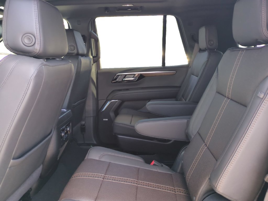 New 2026 Chevrolet Tahoe High Country w/ Sun And Tow Package AWD/4WD image 14