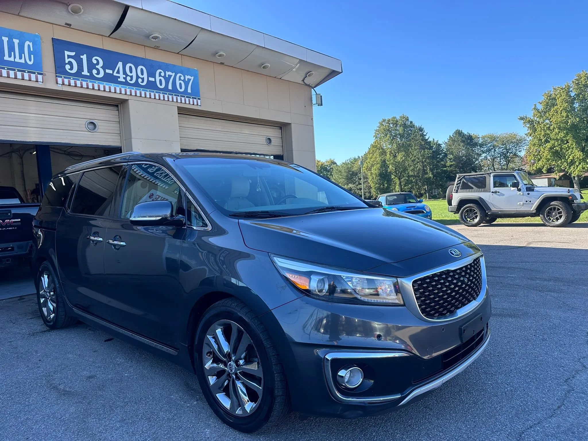 Used 2017 Kia Sedona SX Limited w/ SXL Prestige Package FWD image 9