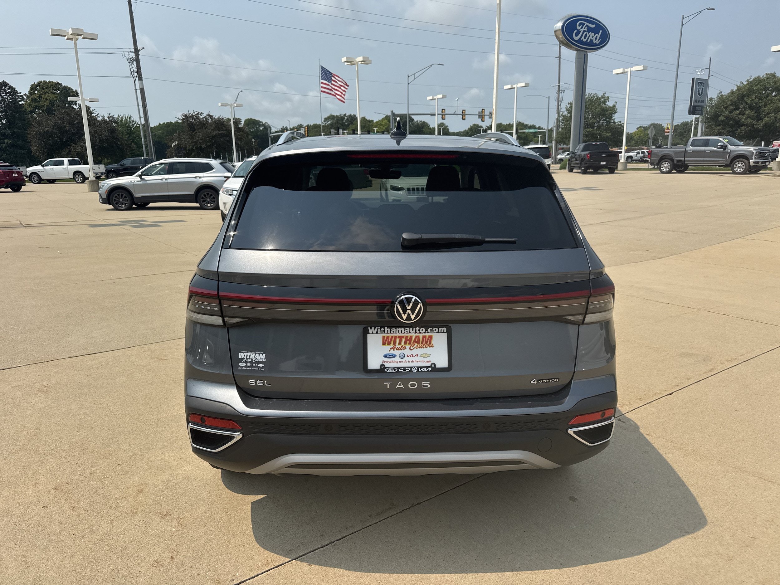 New 2026 Volkswagen Taos SEL AWD/4WD image 5