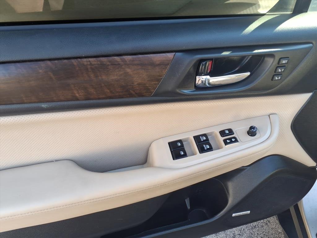 Used 2016 Subaru Outback 2.5i Limited image 6