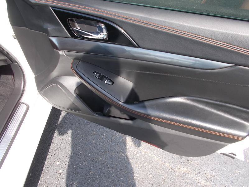 Used 2023 Nissan Maxima SR w/ Sport Mat Group FWD image 22