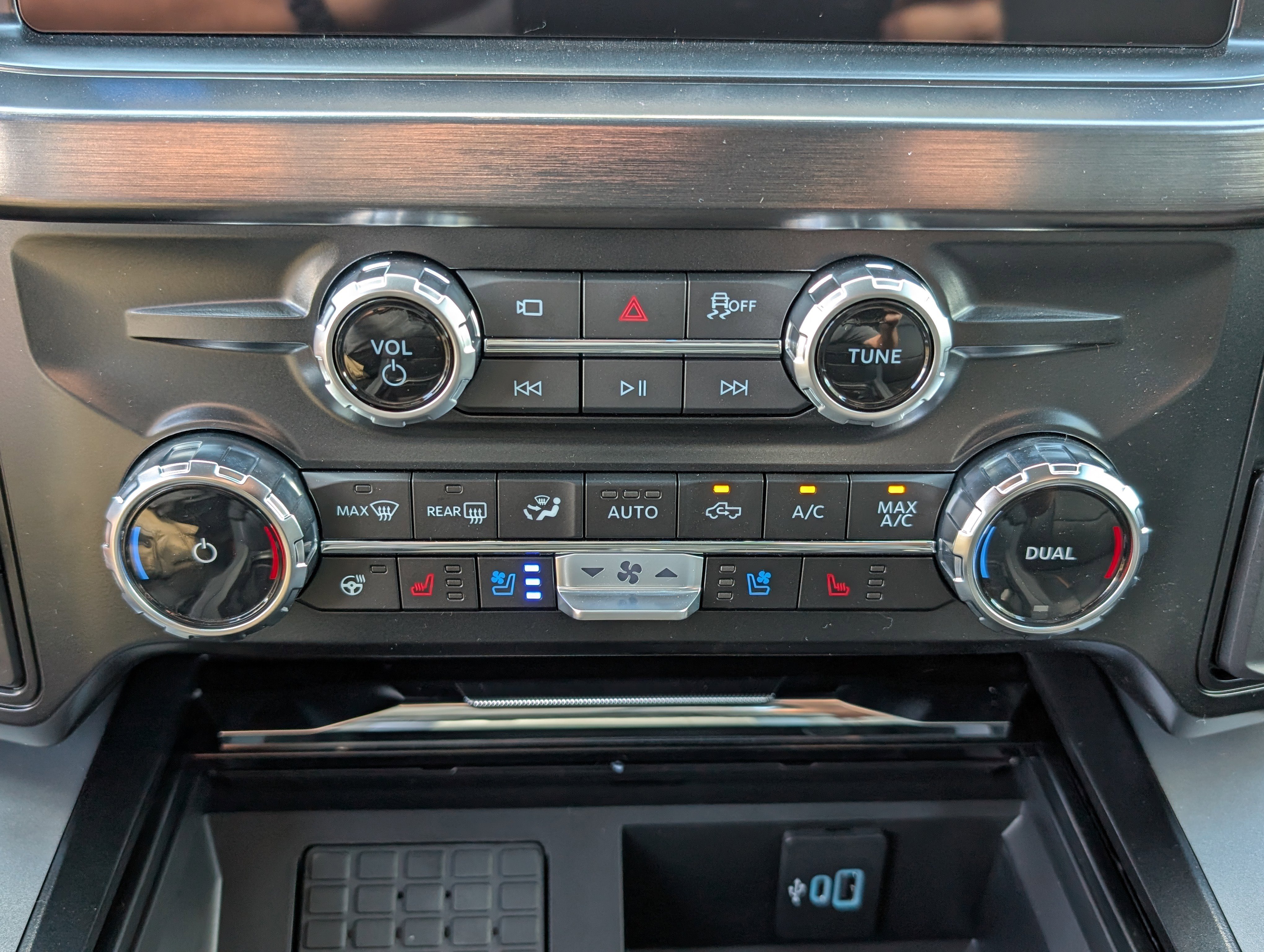 New 2026 Ford F250 Lariat w/ Lariat Ultimate Package image 29