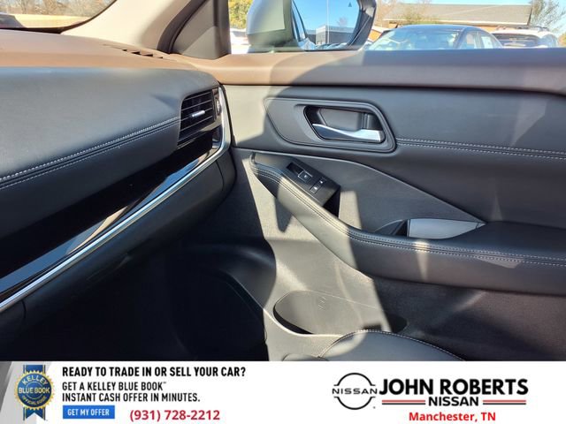 Used 2023 Nissan Rogue SL image 8