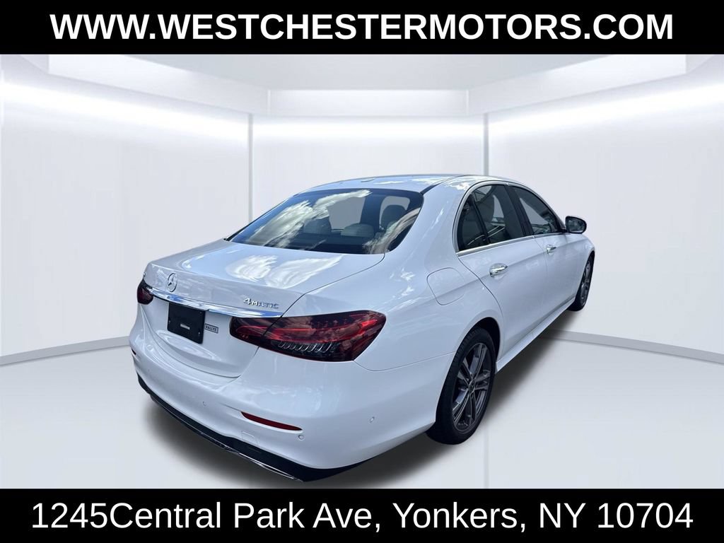 Used 2022 Mercedes-Benz E 350 4MATIC Sedan image 4