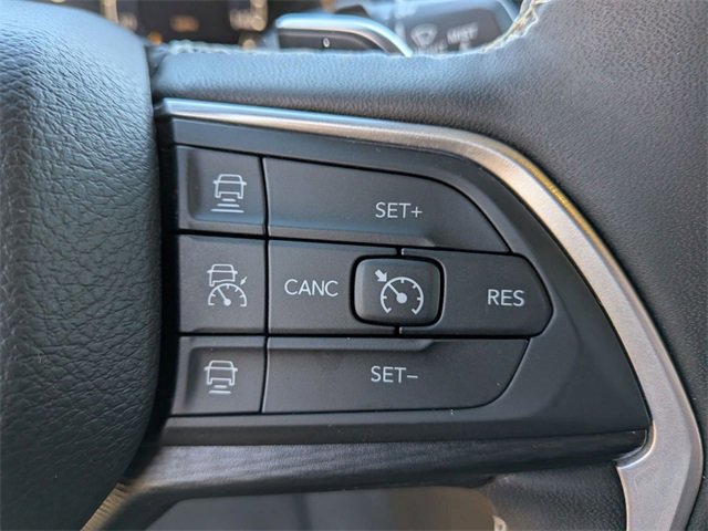 Certified 2023 Jeep Grand Cherokee L Laredo image 19