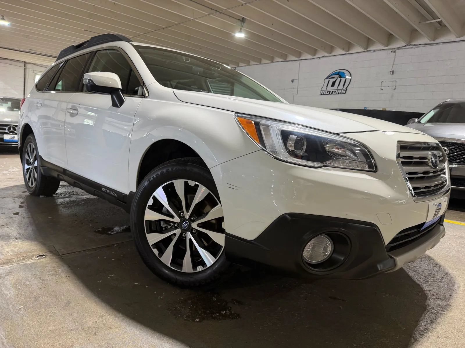 Used 2017 Subaru Outback 3.6R Limited AWD/4WD image 5