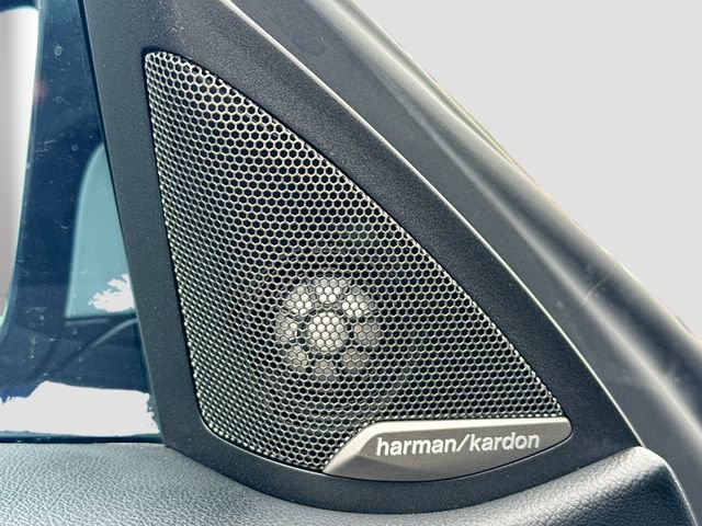 Used 2021 BMW M4 Coupe w/ Executive Package image 20