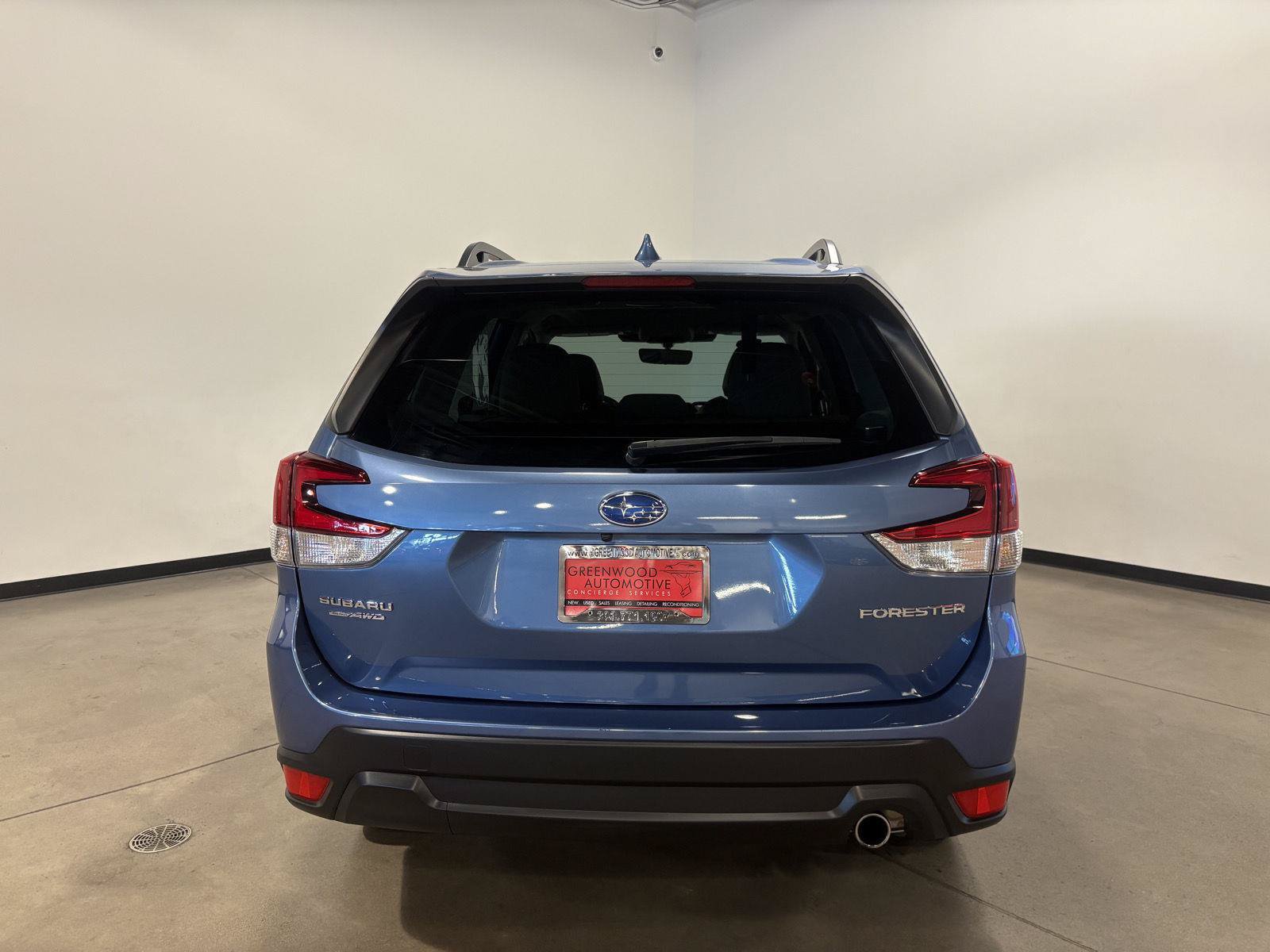 Used 2023 Subaru Forester Limited AWD/4WD image 4