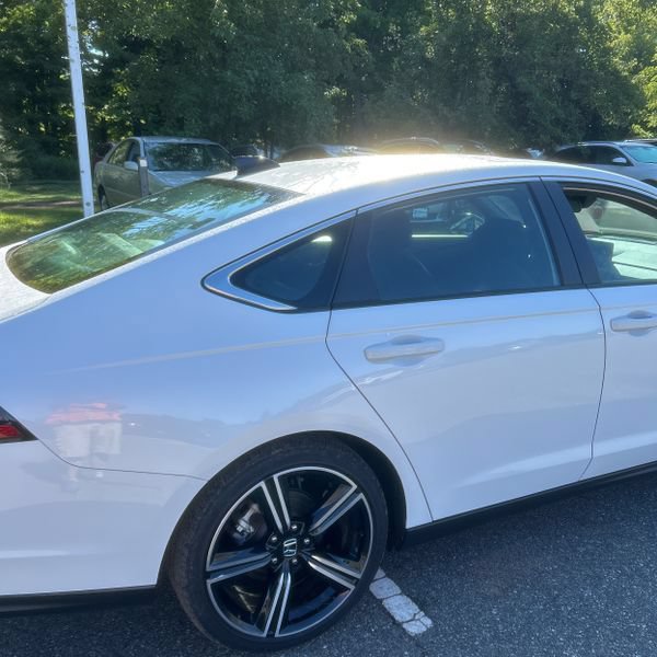 Used 2025 Honda Accord Sport image 11