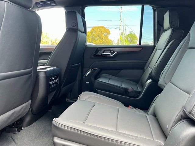 New 2026 GMC Yukon XL Denali w/ Sun & Power Step Package AWD/4WD image 11