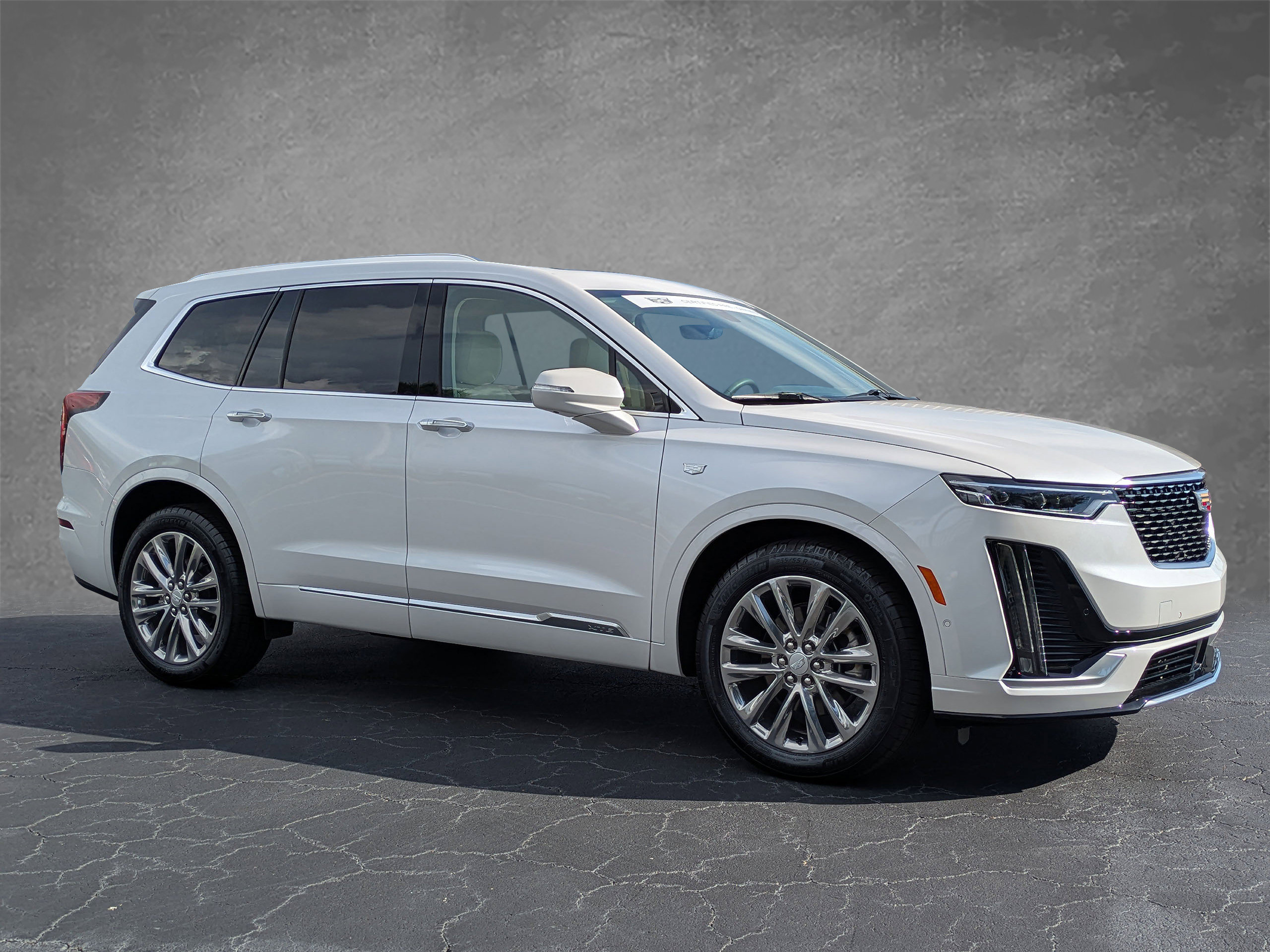 Certified 2025 Cadillac XT6 Premium Luxury w/ Technology Package AWD/4WD image 7