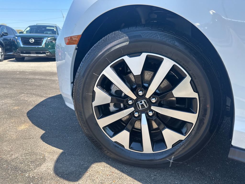 Used 2025 Honda Odyssey EX-L image 29