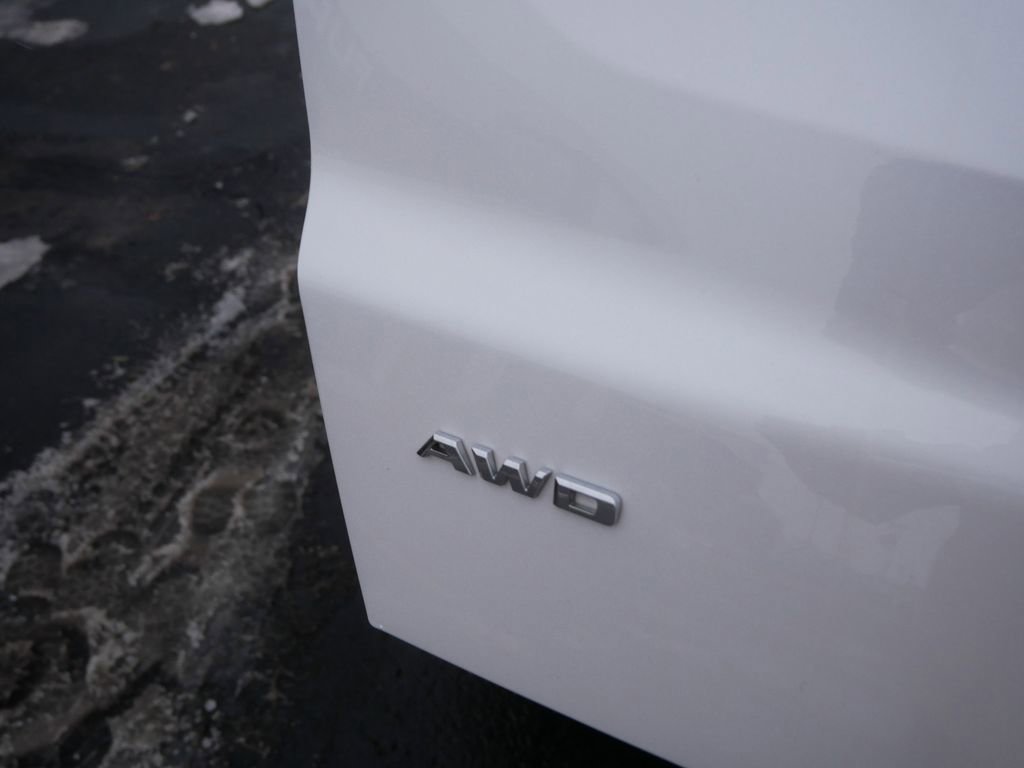 Used 2025 Cadillac XT5 Premium Luxury image 10