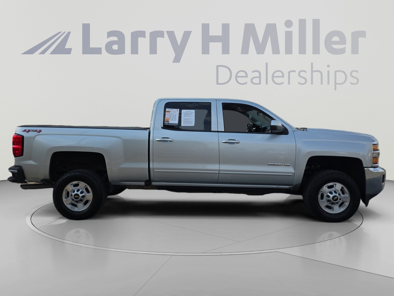 Used 2018 Chevrolet Silverado 2500 LT w/ All Star Edition AWD/4WD image 6