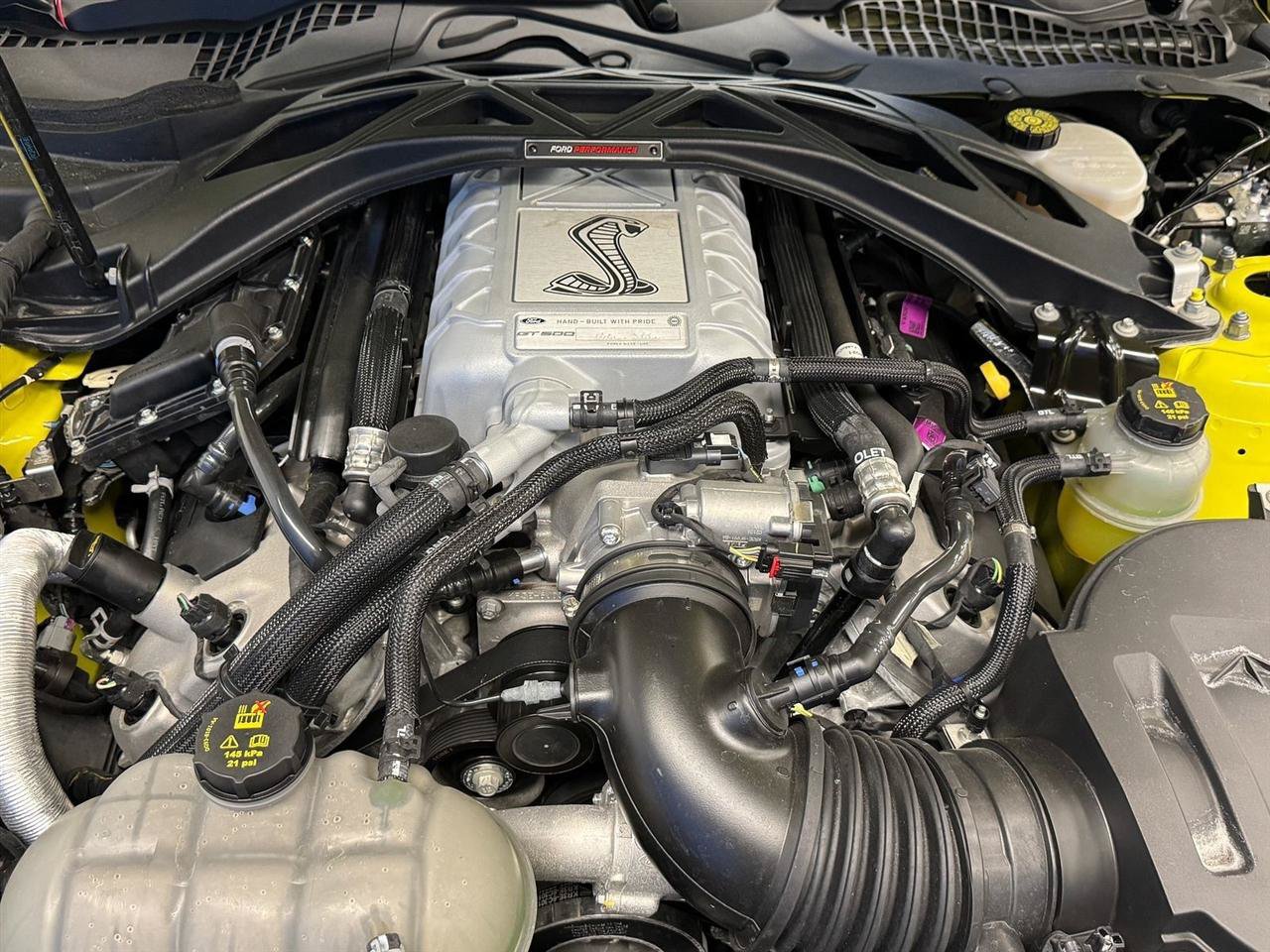Used 2021 Ford Mustang Shelby GT500 w/ Carbon Fiber Track Pack RWD image 19