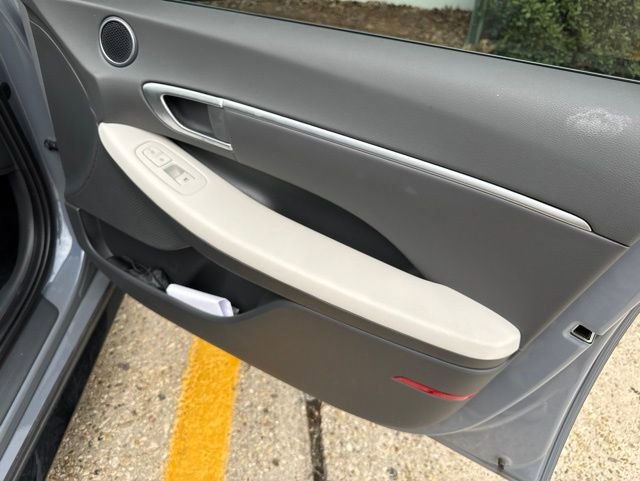 Used 2025 Hyundai Sonata SEL FWD image 18