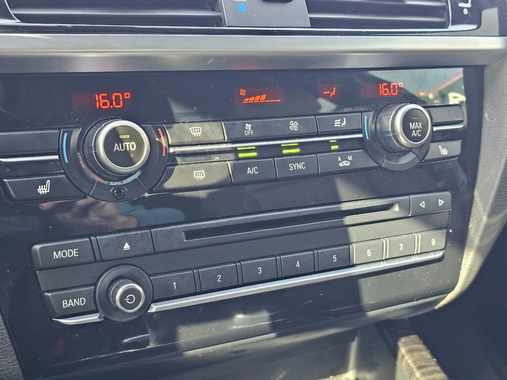 Used 2017 BMW X4 xDrive28i image 32